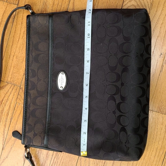 Coach Signature Logo File Crossbody - Picture 10 of 12